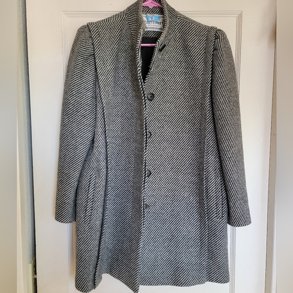 Wool dress coat - Picture 7 of 16